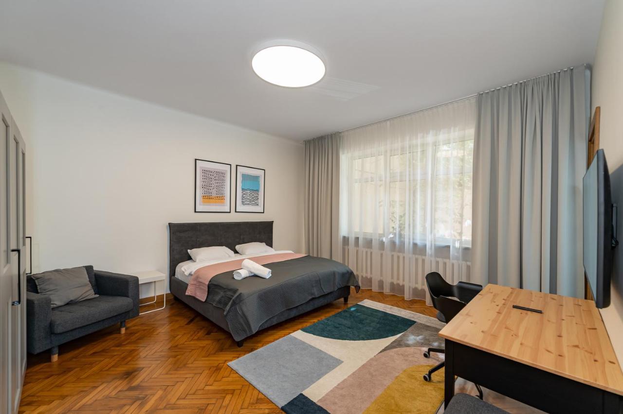 קובנה Downtown 4Bd Master Apartment By Hostlovers מראה חיצוני תמונה
